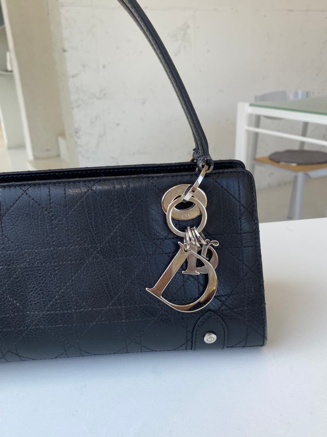 정품 디올 까나쥬 토트백 블랙 상품이미지2