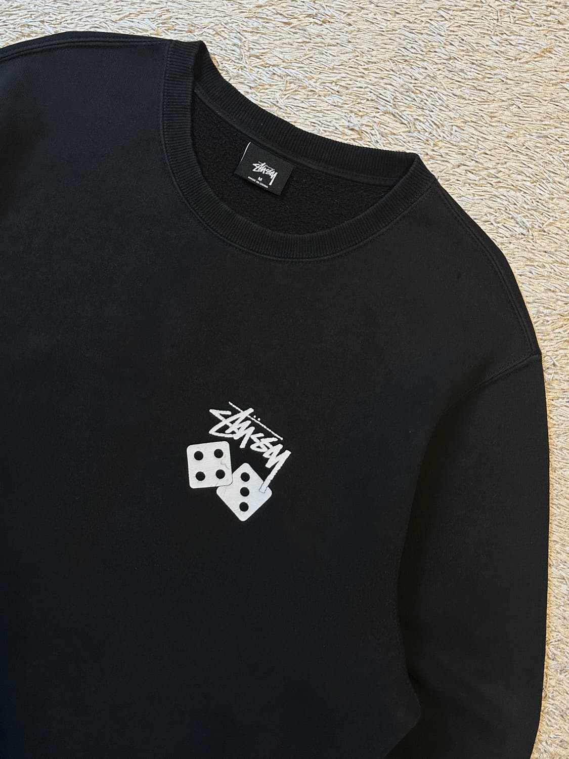 스투시 STUSSY 다이스 맨투맨 블랙 상품이미지2