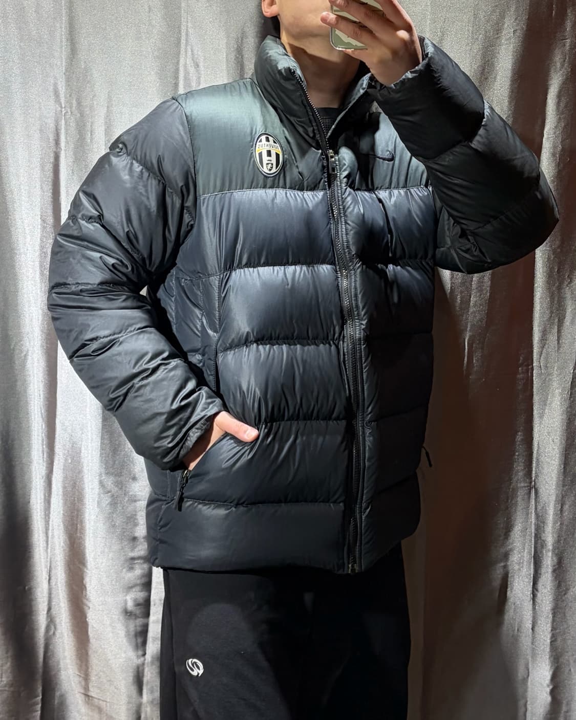 XL 나이키 유밴투스 스우시 블랙그레이 패딩 상품이미지1