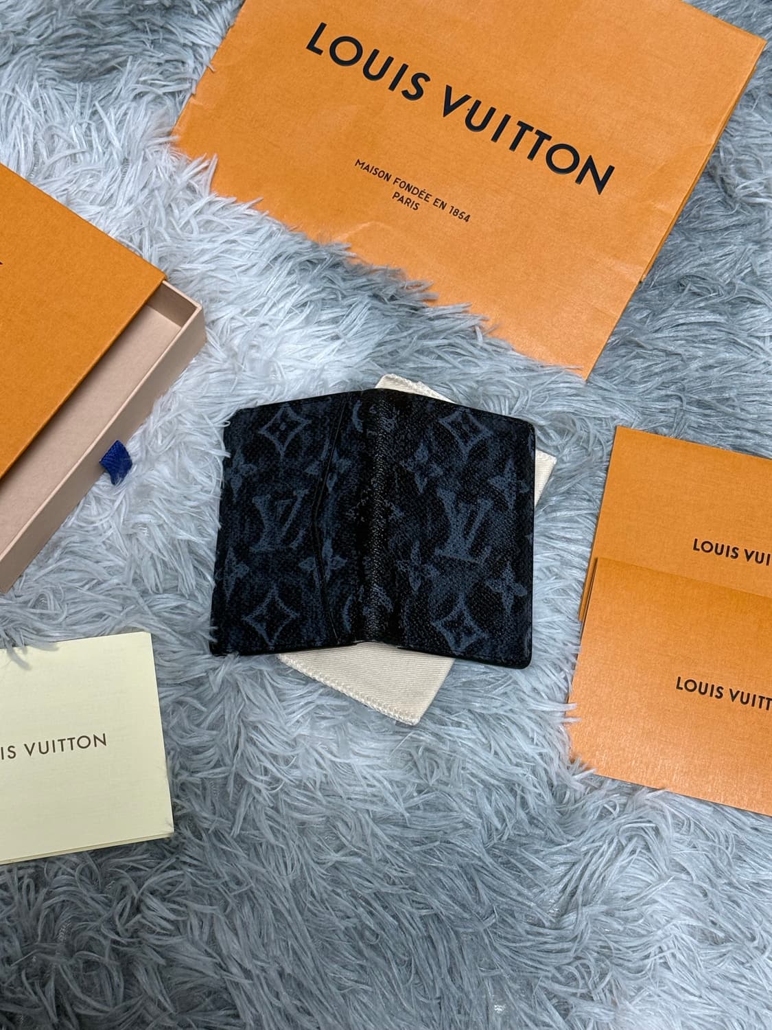 {루이비통 파스텔 오거나이저} 새상품급 한정판 상품이미지4