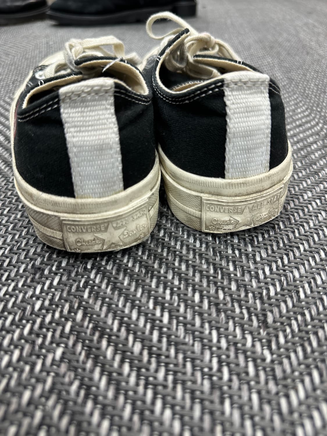 꼼데가르송 컨버스 척 테일러 스니커즈 상품이미지6