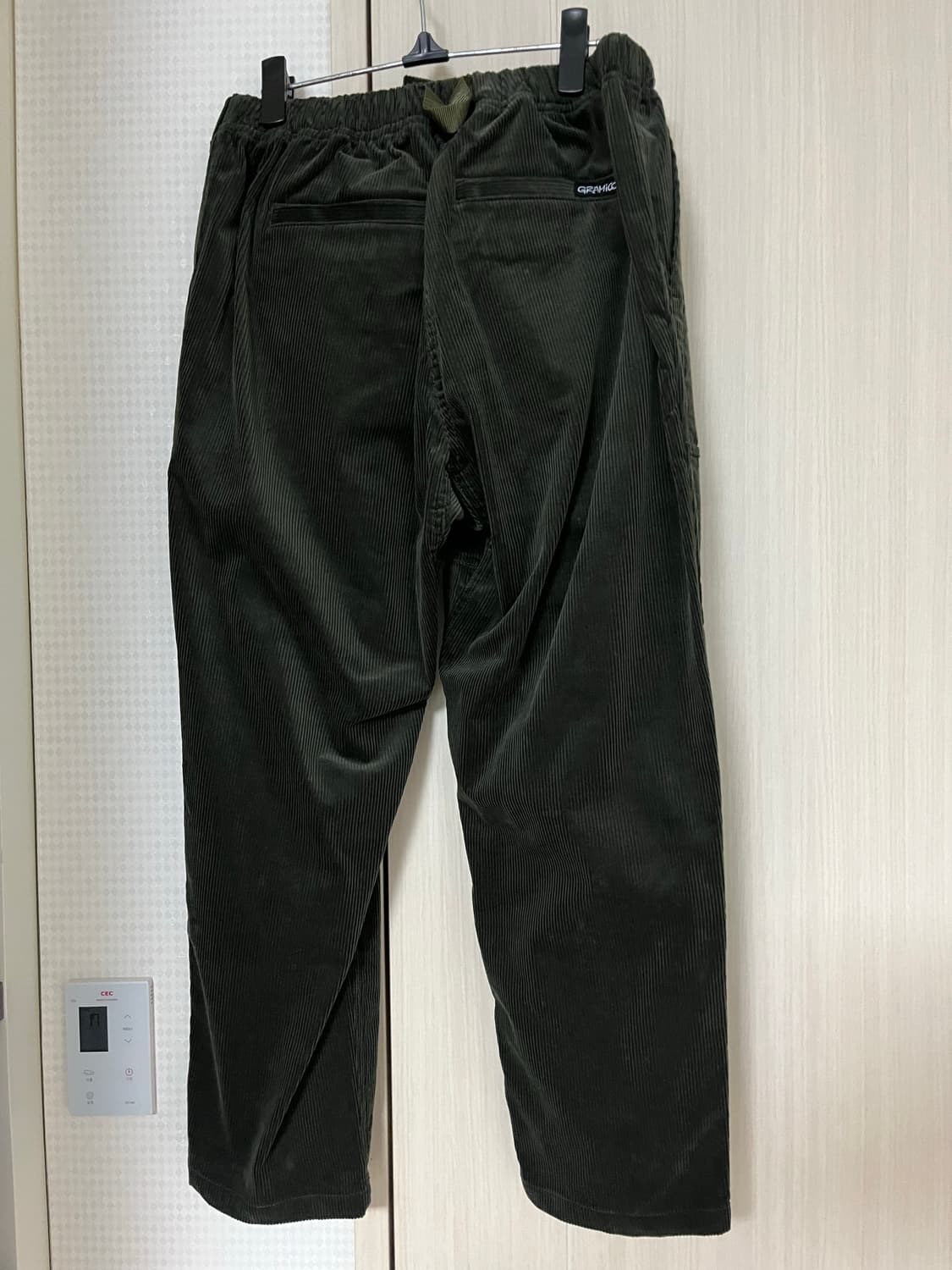 그라미치 코듀로이 루즈 테이퍼드 팬츠 새상품 상품이미지2