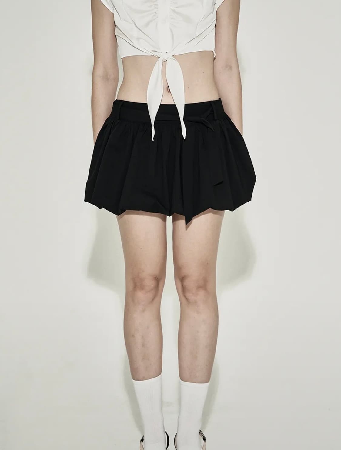 [새상품]BELT SHIRRING MINI SKIRT BLACK S사이즈 상품이미지1