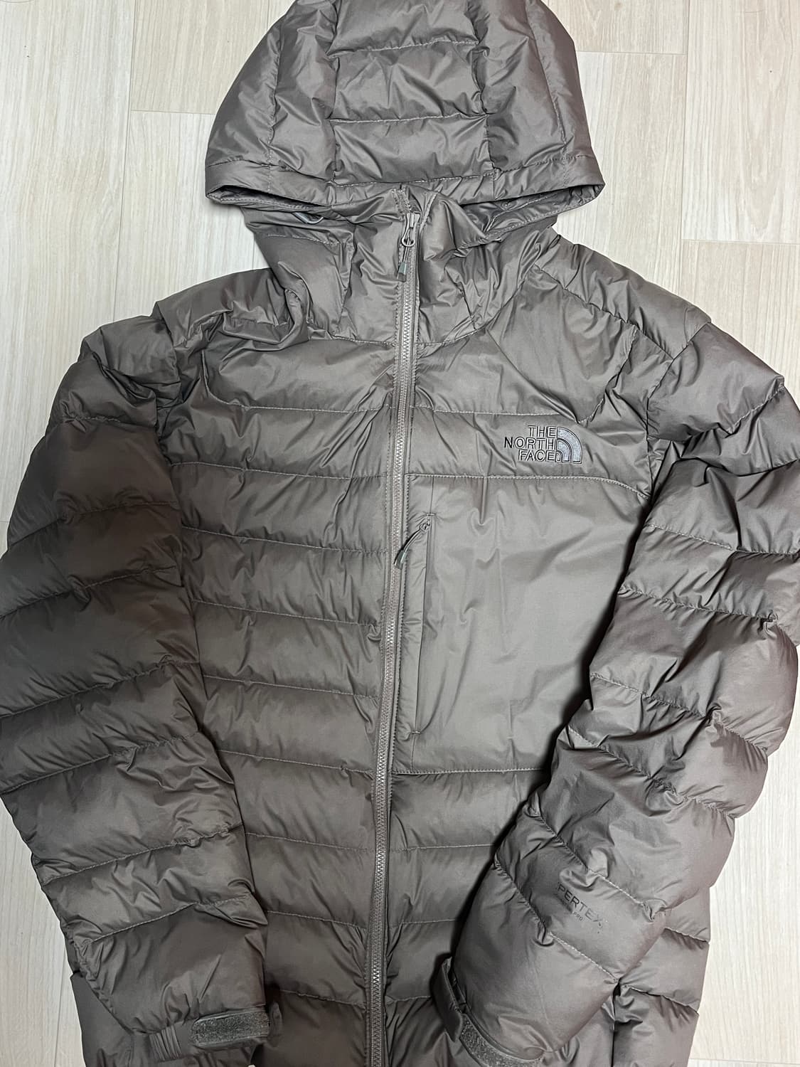 노스페이스 경량패딩 다크베이지 모카 S 상품이미지4