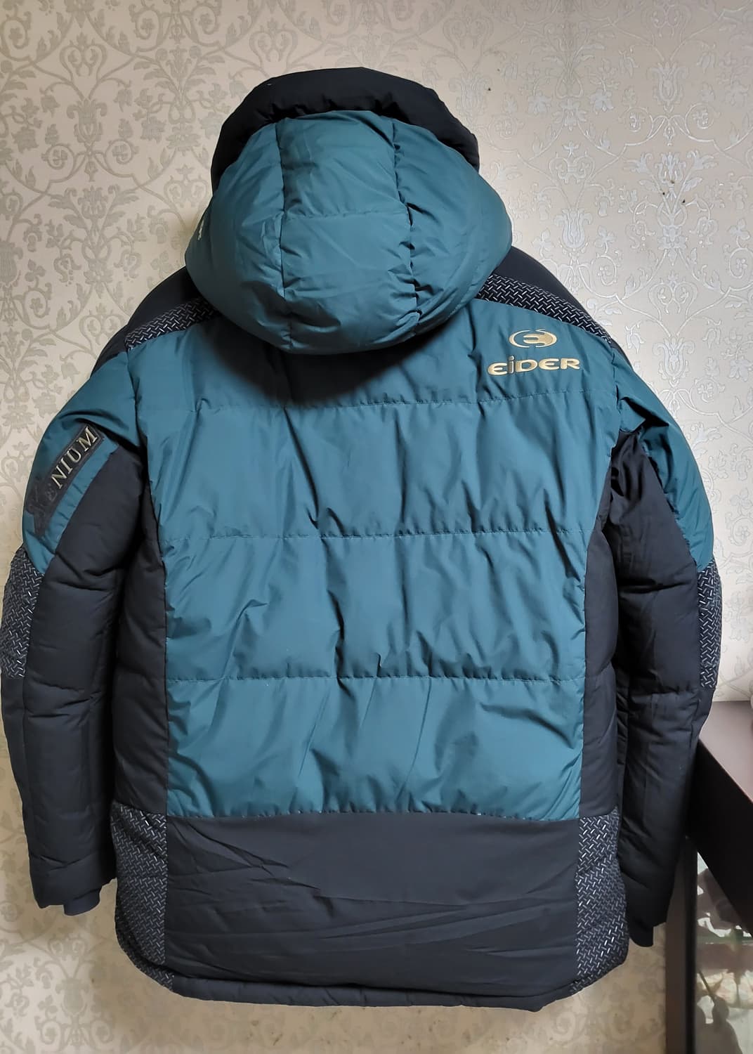 아이더 대장급 헤비 구스다운 상품이미지2