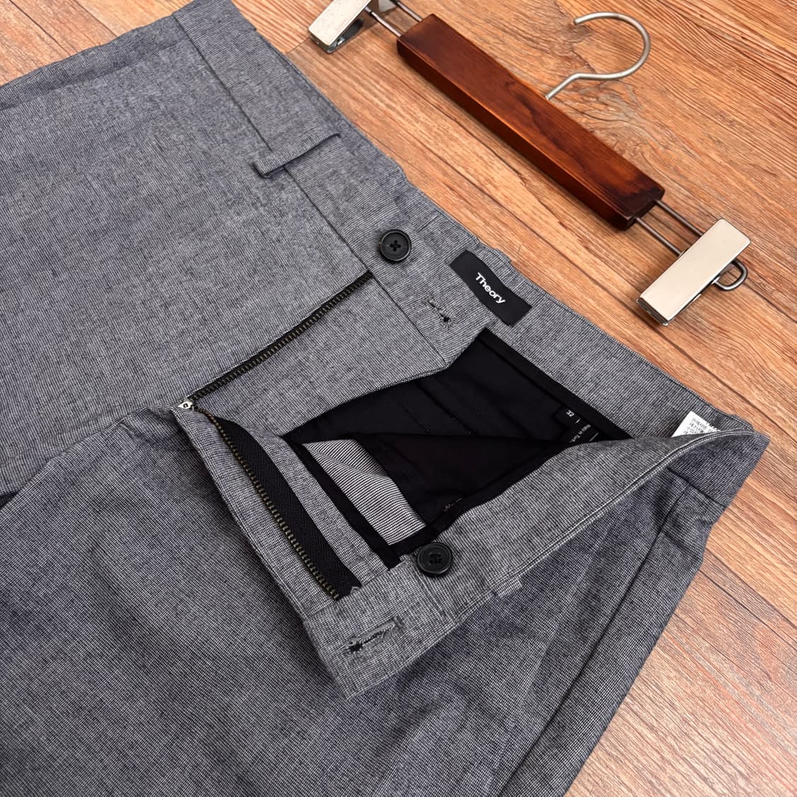 띠어리 32 슬림 그레이 팬츠 슬랙스 스판 세련된 실루엣 상품이미지3