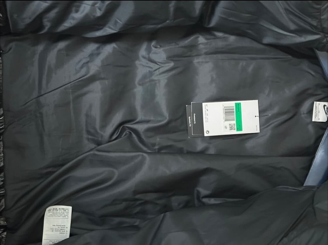 새상품 나이키 유광 패딩 블랙 상품이미지2