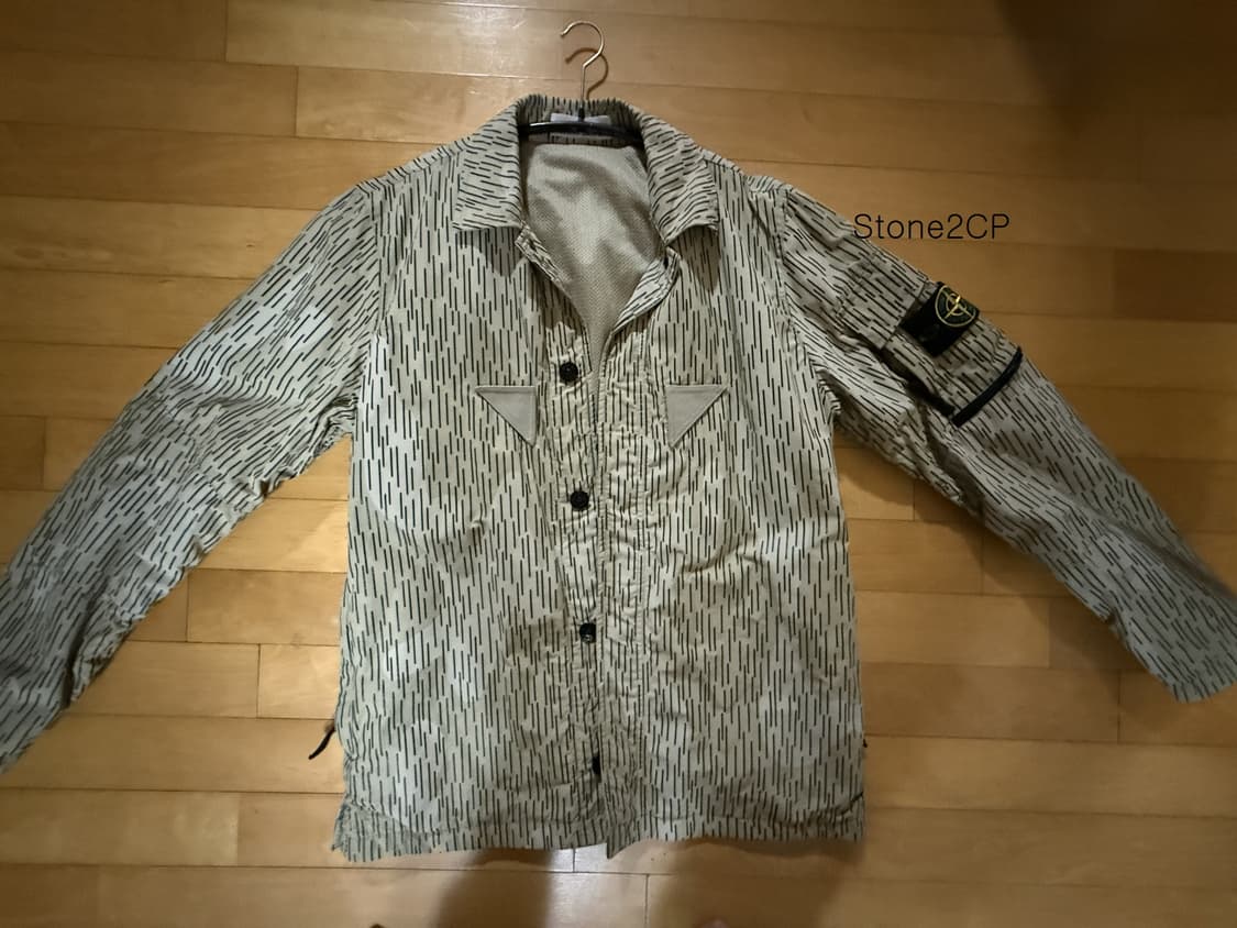 스톤아일랜드 리플렉티브 레인 카모 오버셔츠 상품이미지2