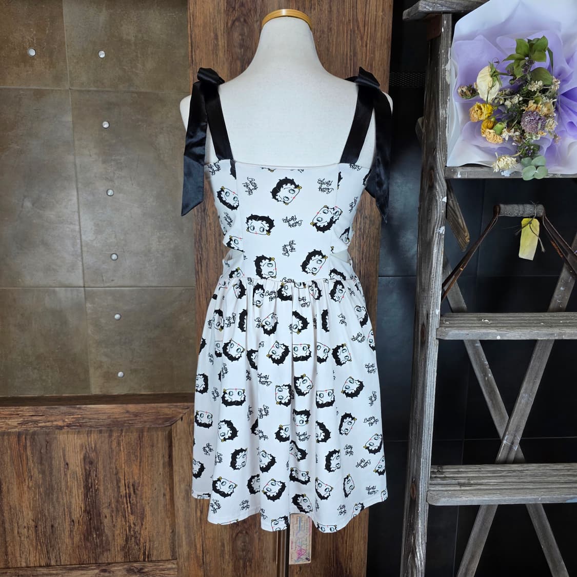 베티붑 CUT OUT 미니원피스 상품이미지4