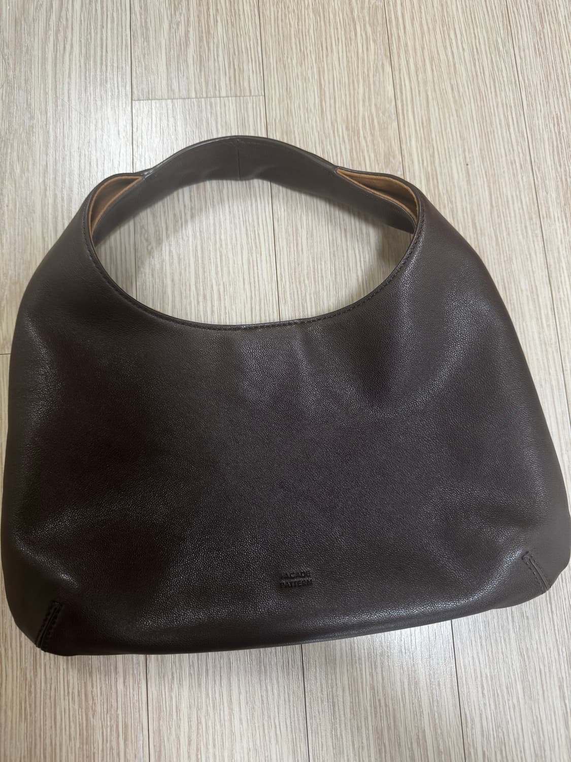 파사드패턴 가죽 호보백 브라운 상품이미지1