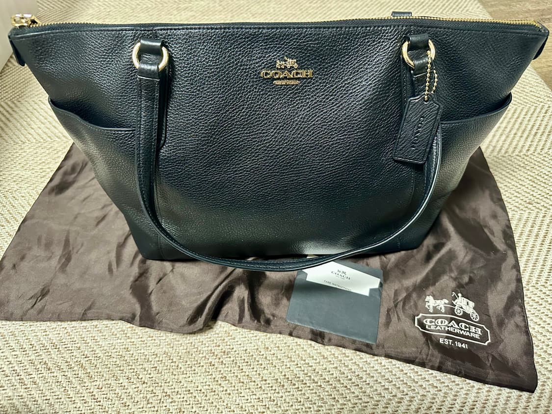[정품]코치 Coach 블랙 토트백 상품이미지1