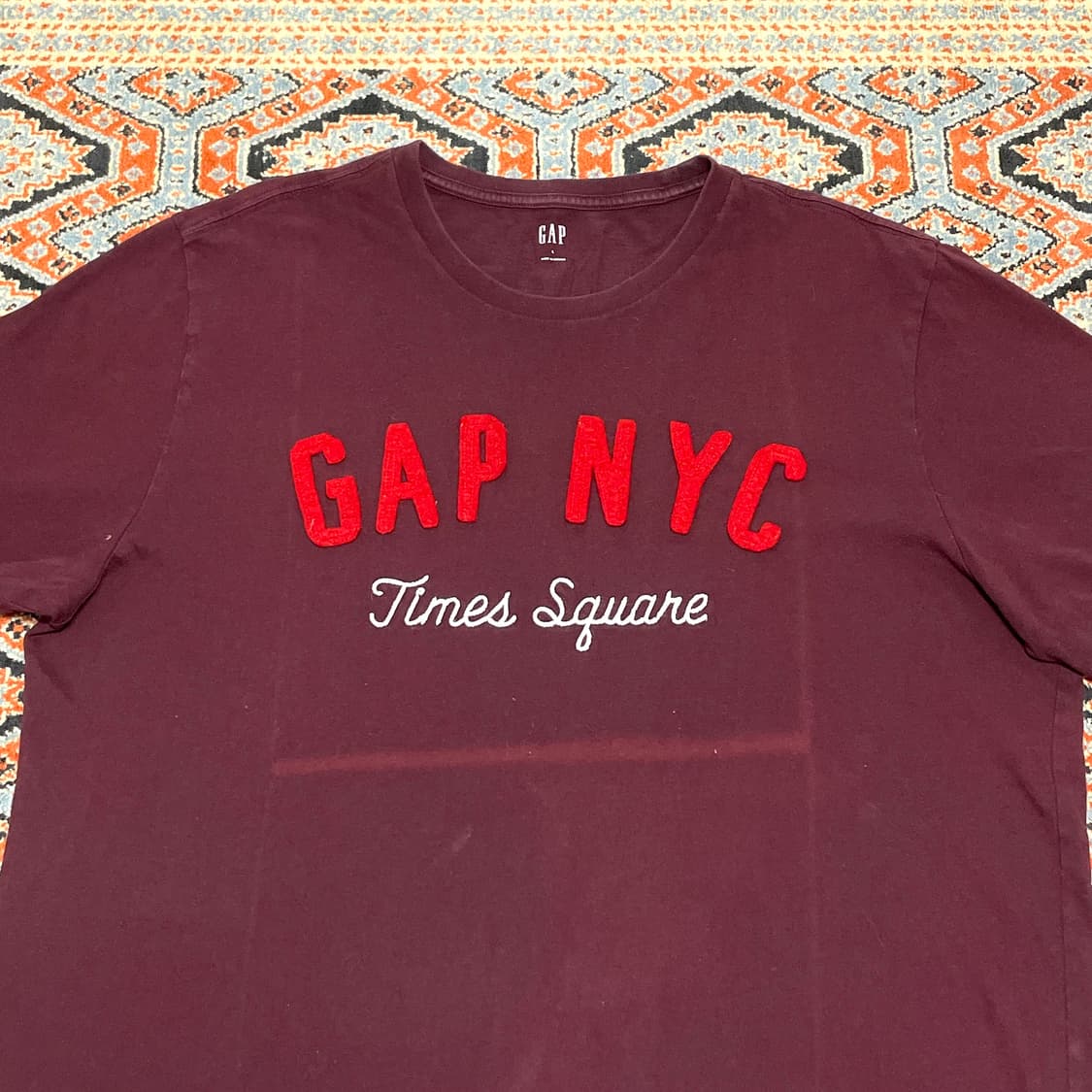 갭 뉴욕 스펠프린팅 버건디 반팔티셔츠 남성L 상품이미지2