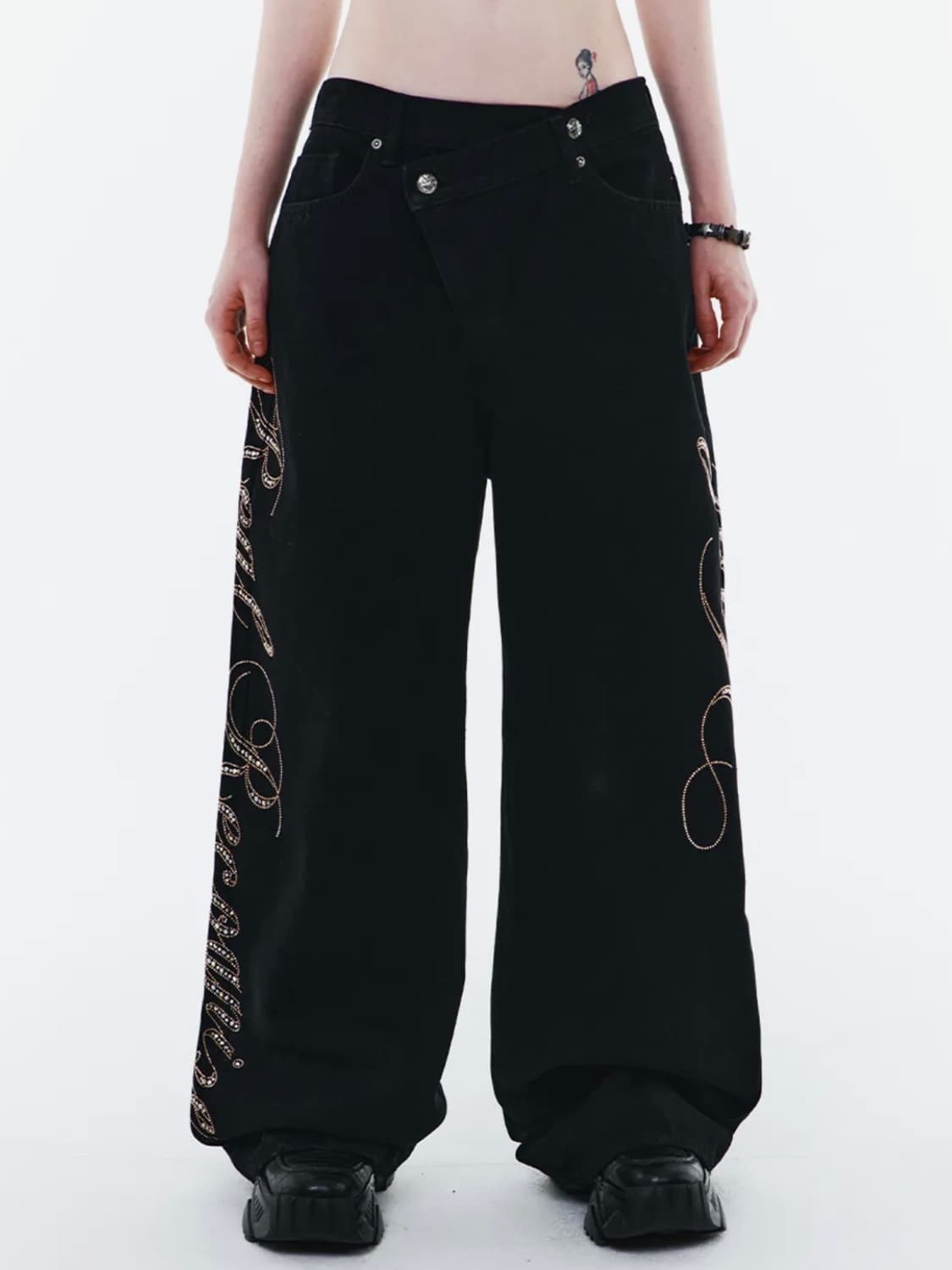 YEEL SIDE CUBIC DENIM PANTS BLACK 상품이미지1