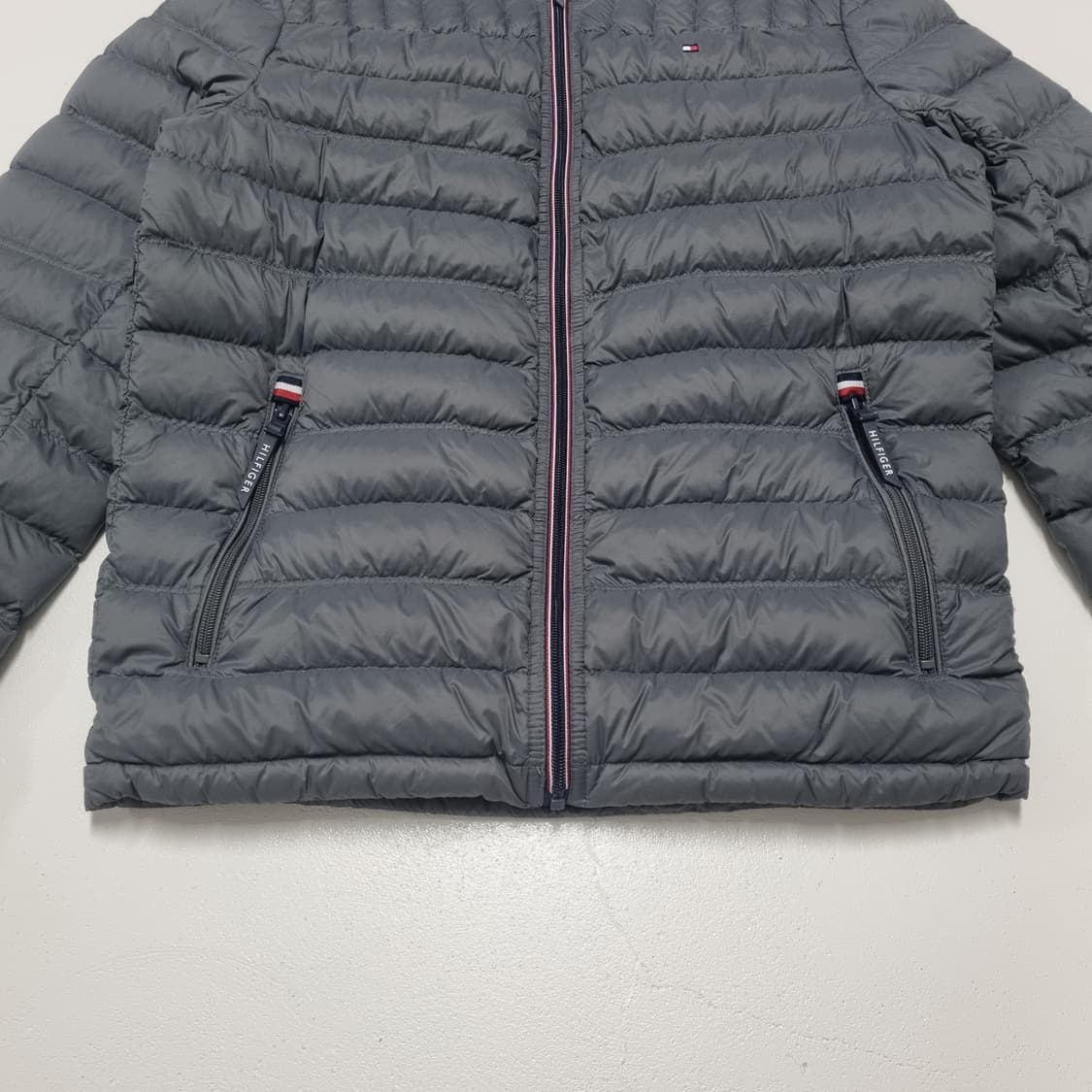 타미힐피거 덕다운 경량패딩 그레이 - S 상품이미지5