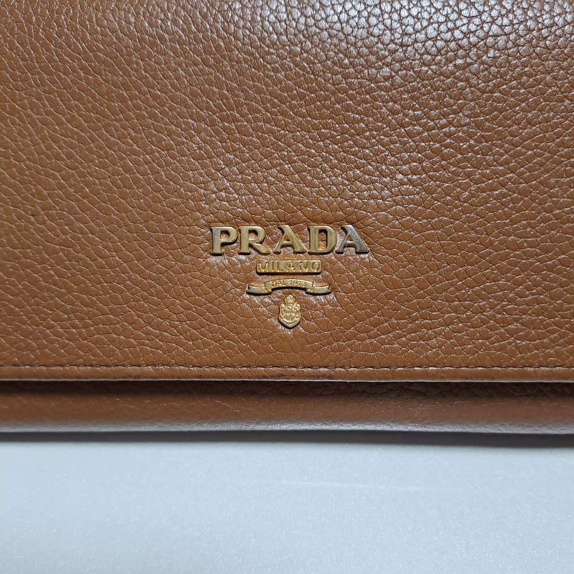 [100%/정품] 프라다 브라운 그레인 레더 장지갑, 프라다장지갑 상품이미지2