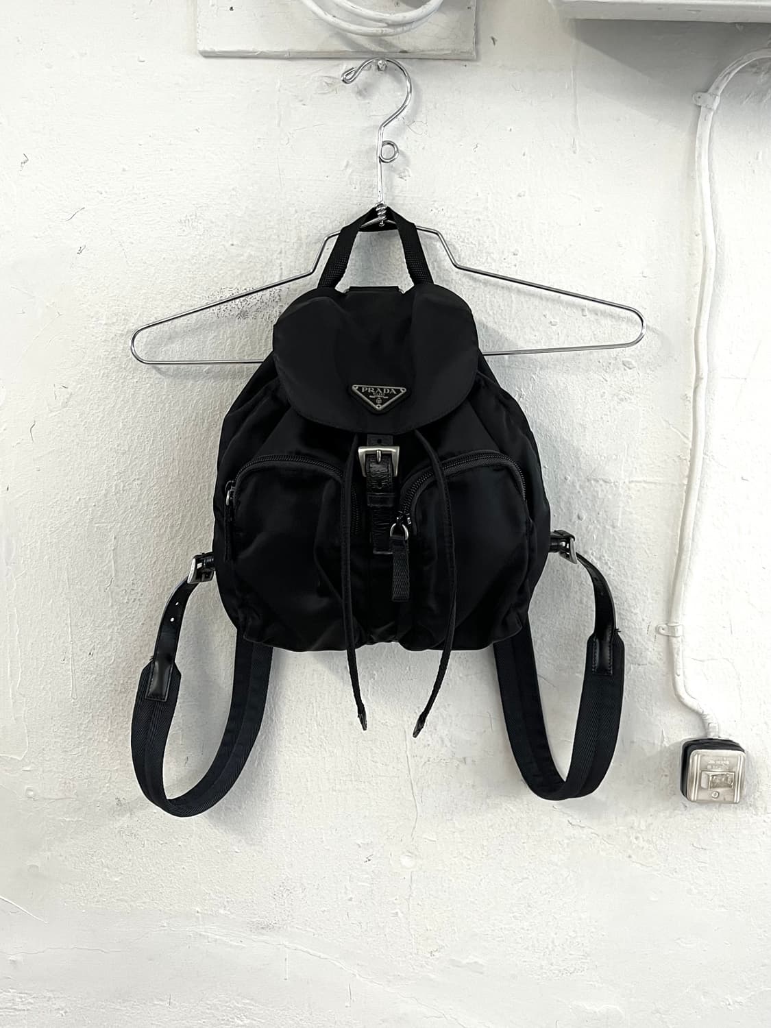 프라다 리나일론 더블 포켓 스몰 백팩 상품이미지1