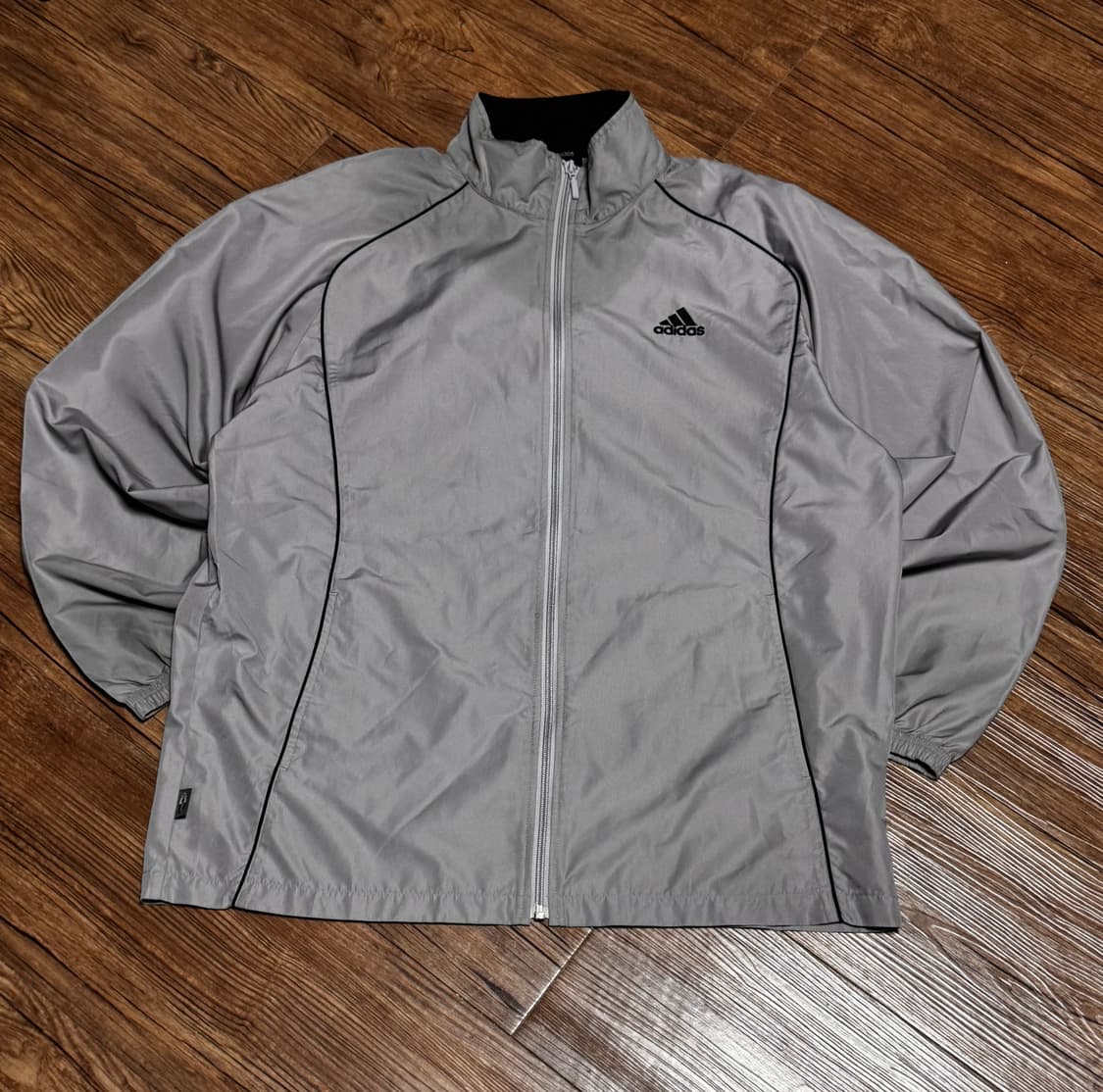 [L] 아디다스 무채색 그레이 바람막이 자켓 상품이미지2