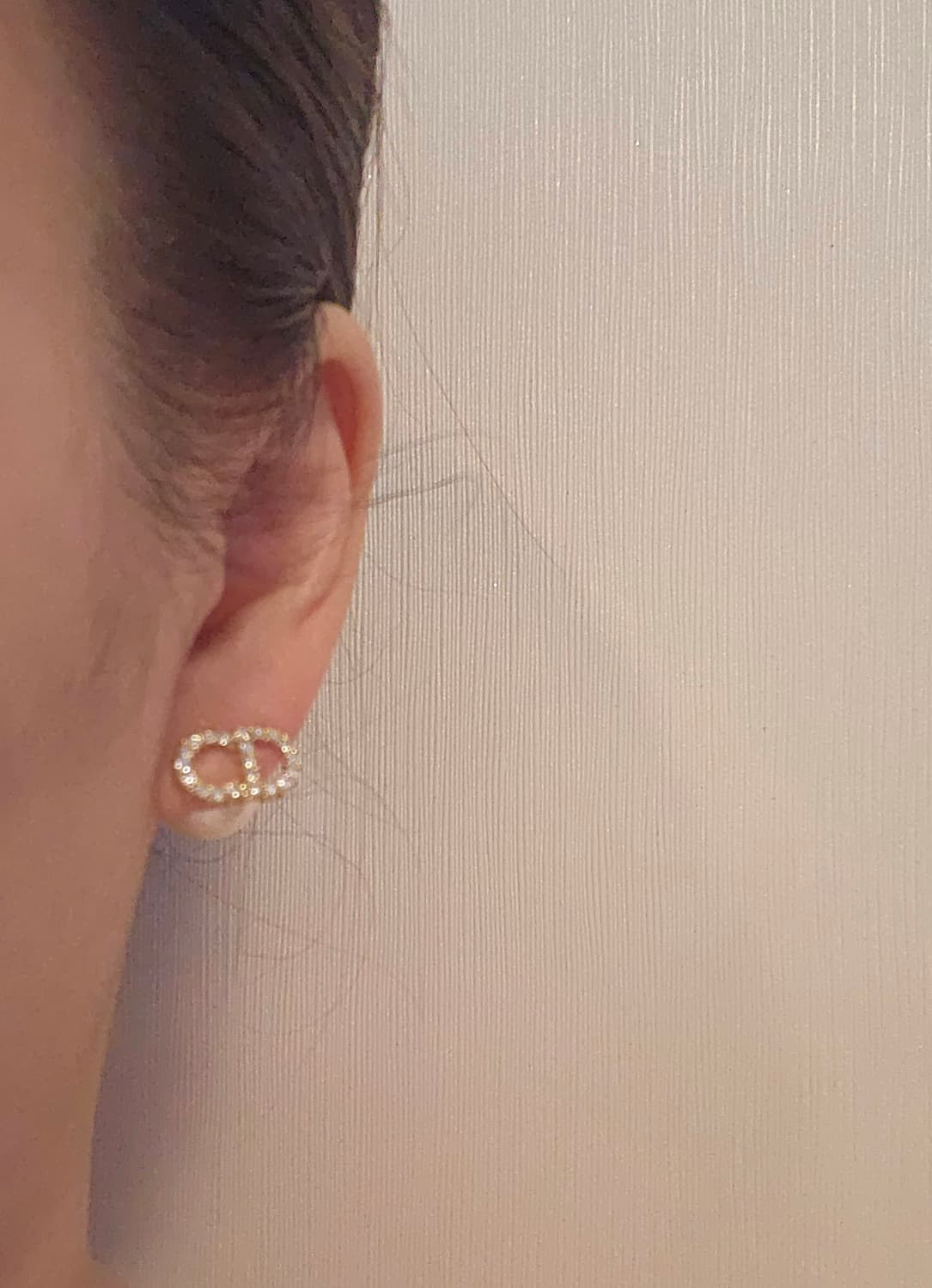 디올 업사이클링 투웨이 골드 진주귀걸이 상품이미지7