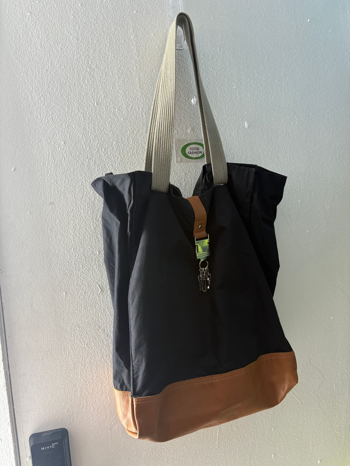 TTF✳️2011FW 크리스반아쉐 x 이스트팩 키링 숄더백 상품이미지2