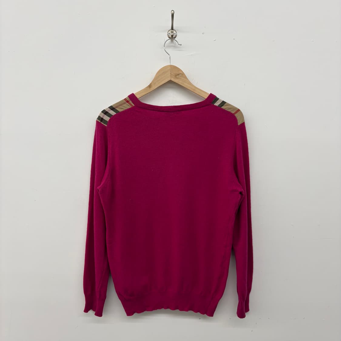 버버리 브이넥 니트 핑크색 여/M 상품이미지5