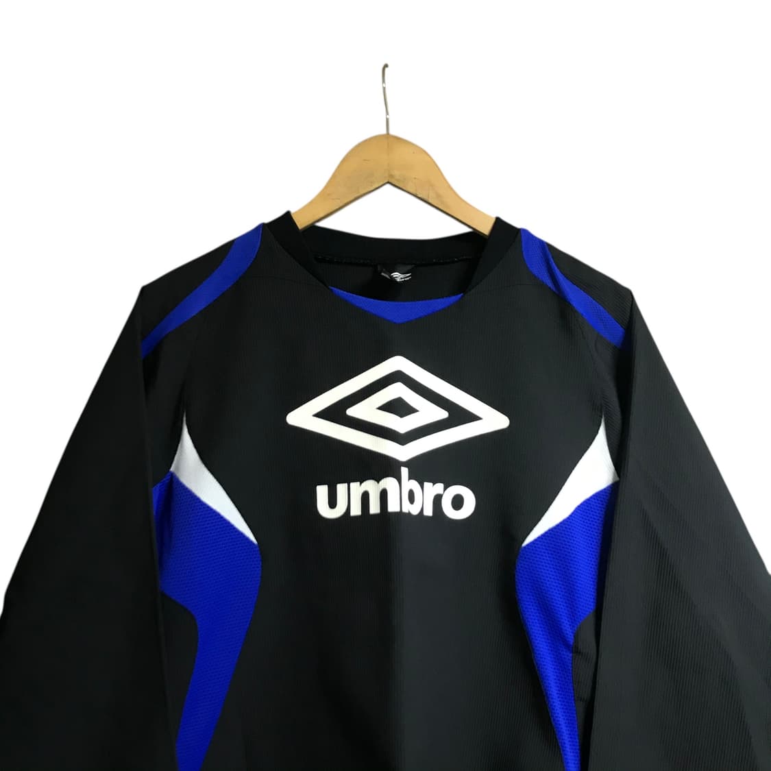 엄브로 데상트 00s 일제 웜업자켓 상품이미지1