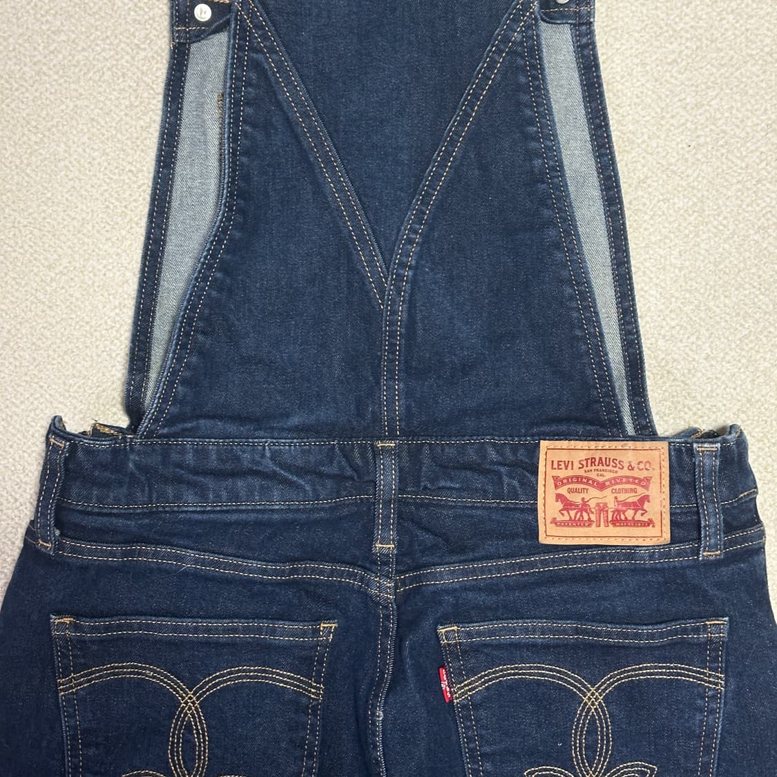 리바이스 멜빵바지 상품이미지5