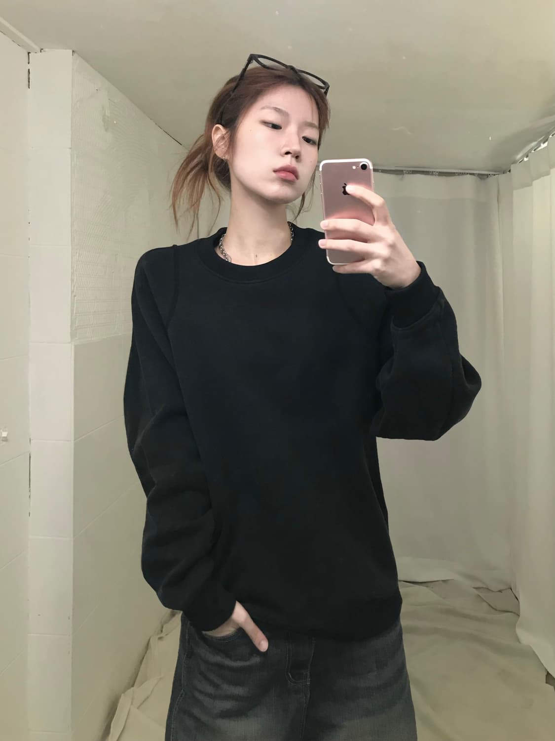 아크네 스튜디오 스티치 블랙 기모 맨투맨 상품이미지1