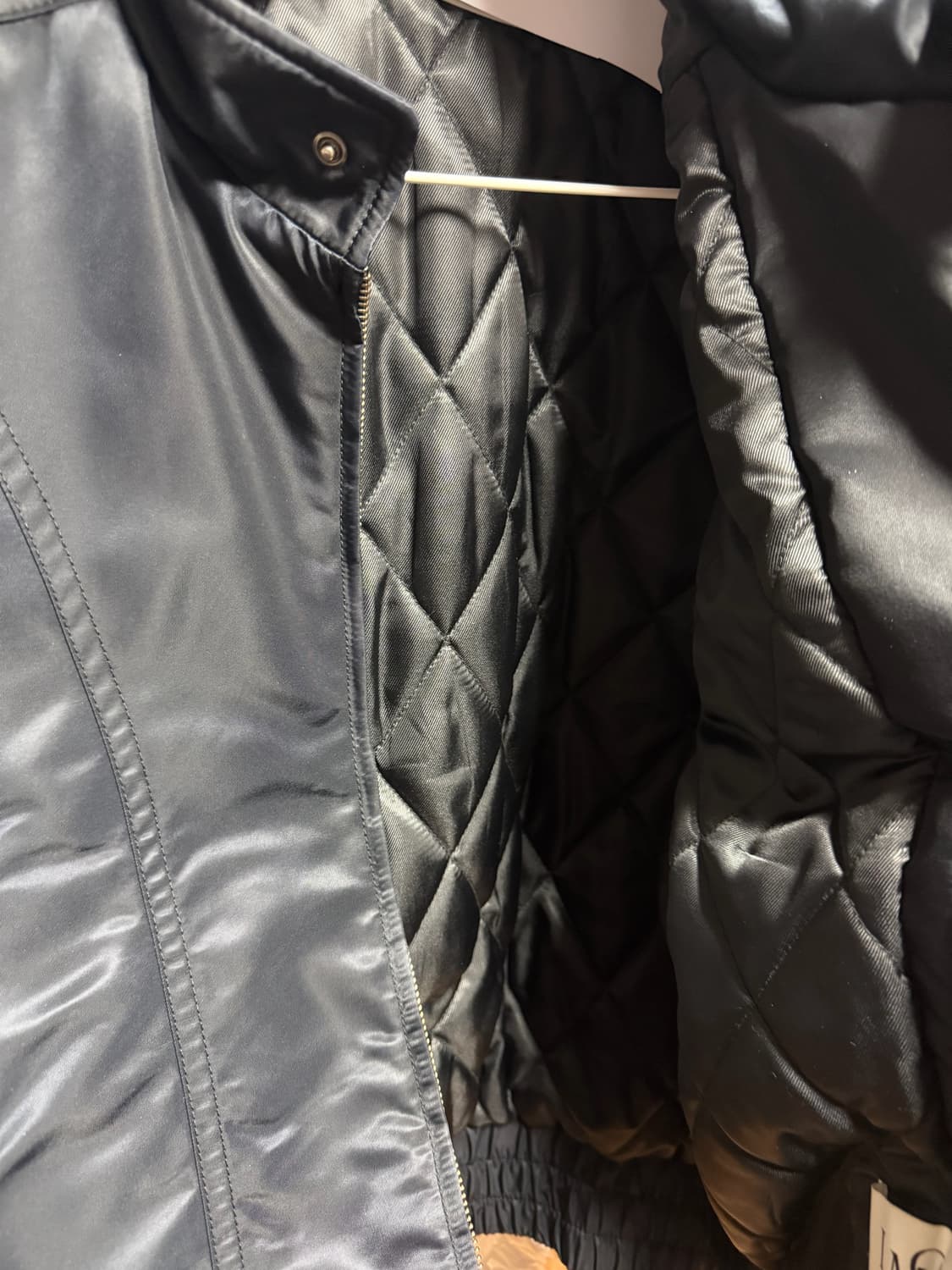 엘무드 - 스즈키 퀼티드 모터사이클 자켓 (블랙/46) 상품이미지4