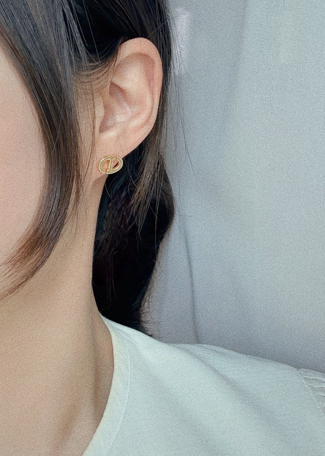디올 CD 로고 스터드 업사이클링 귀걸이 골드 상품이미지6