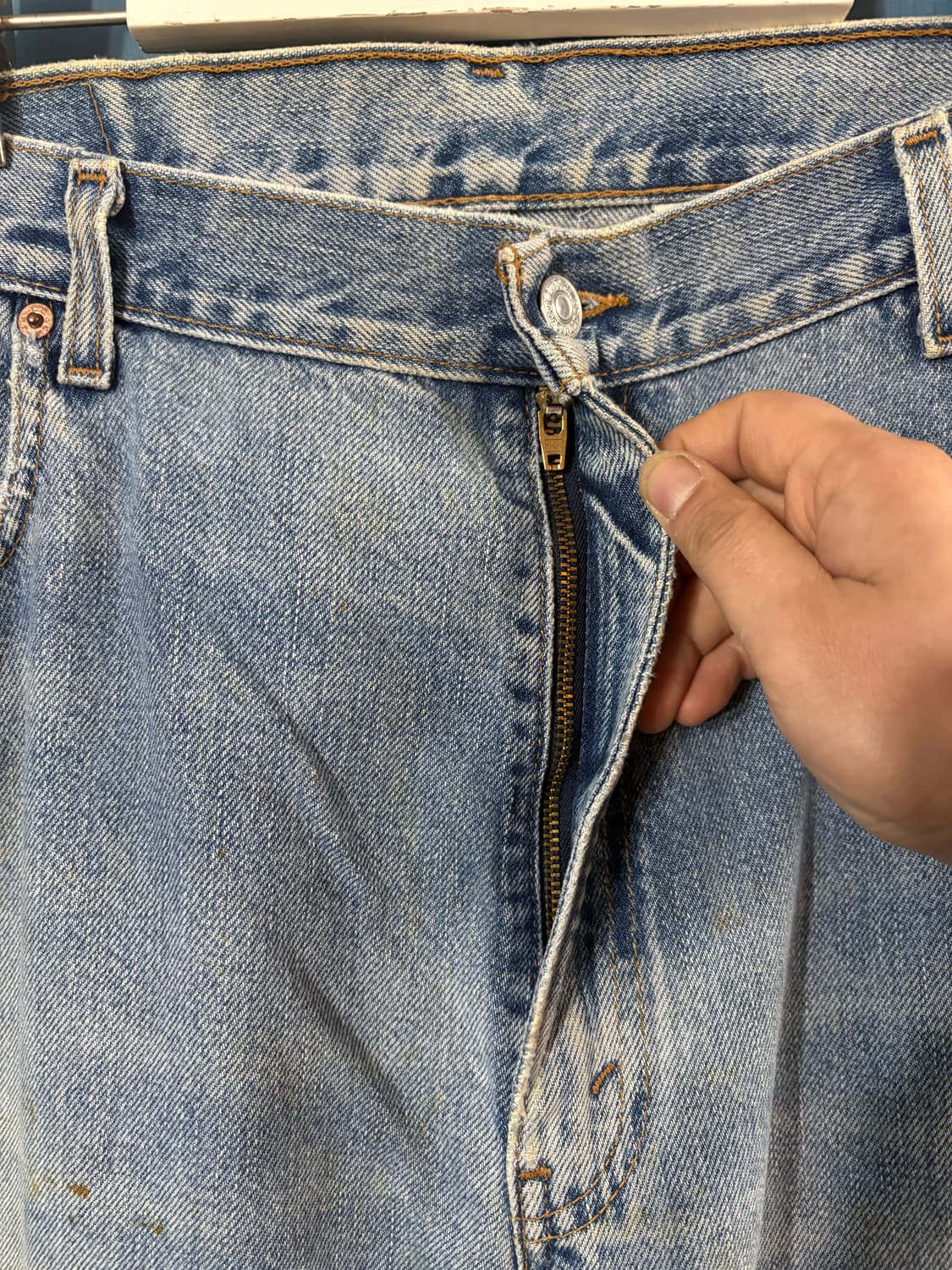 00‘s vtg Levis 560 denim pant. 상품이미지4