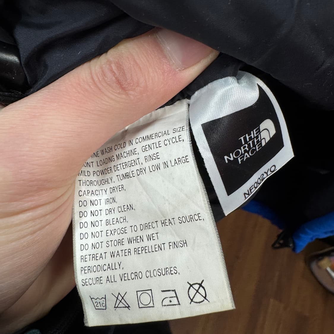 노스페이스 패딩 베스트 하이넥 투포켓 포인트 블루 블랙 배색 상품이미지6