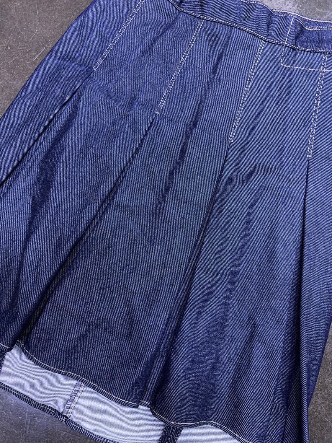 리바이스 엔지니어드진 백 절개 라인 데님 청 스커트 28 상품이미지7