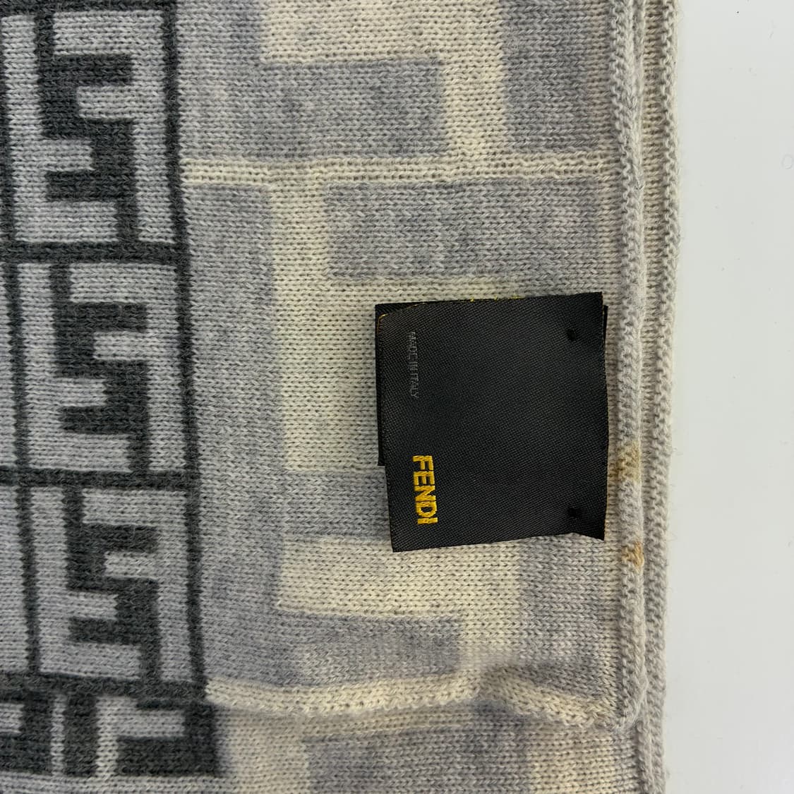 FENDI  펜디 멀티 로고 머플러 상품이미지4