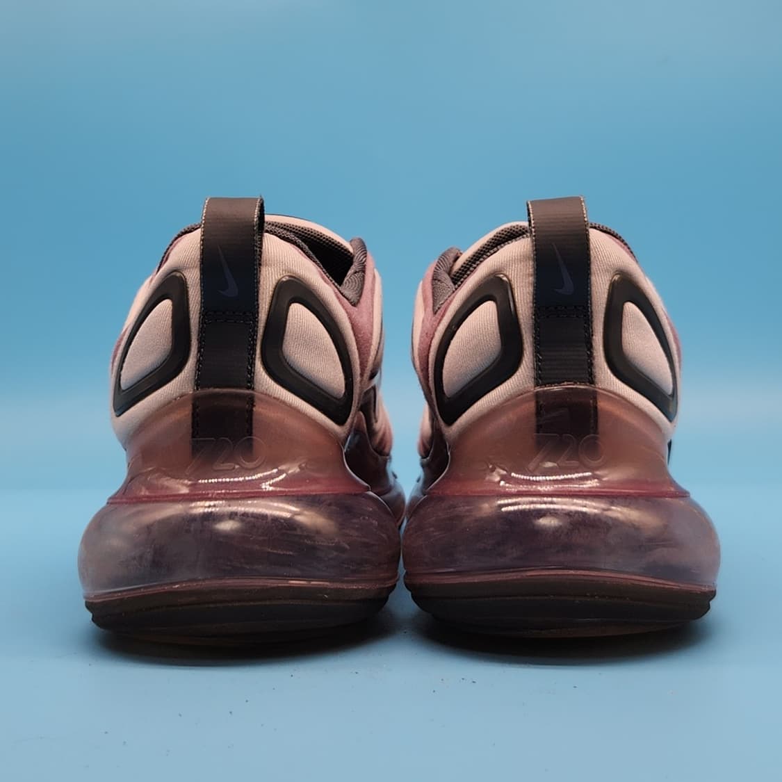 o 나이키 에어맥스 720 여성운동화 240 상품이미지4