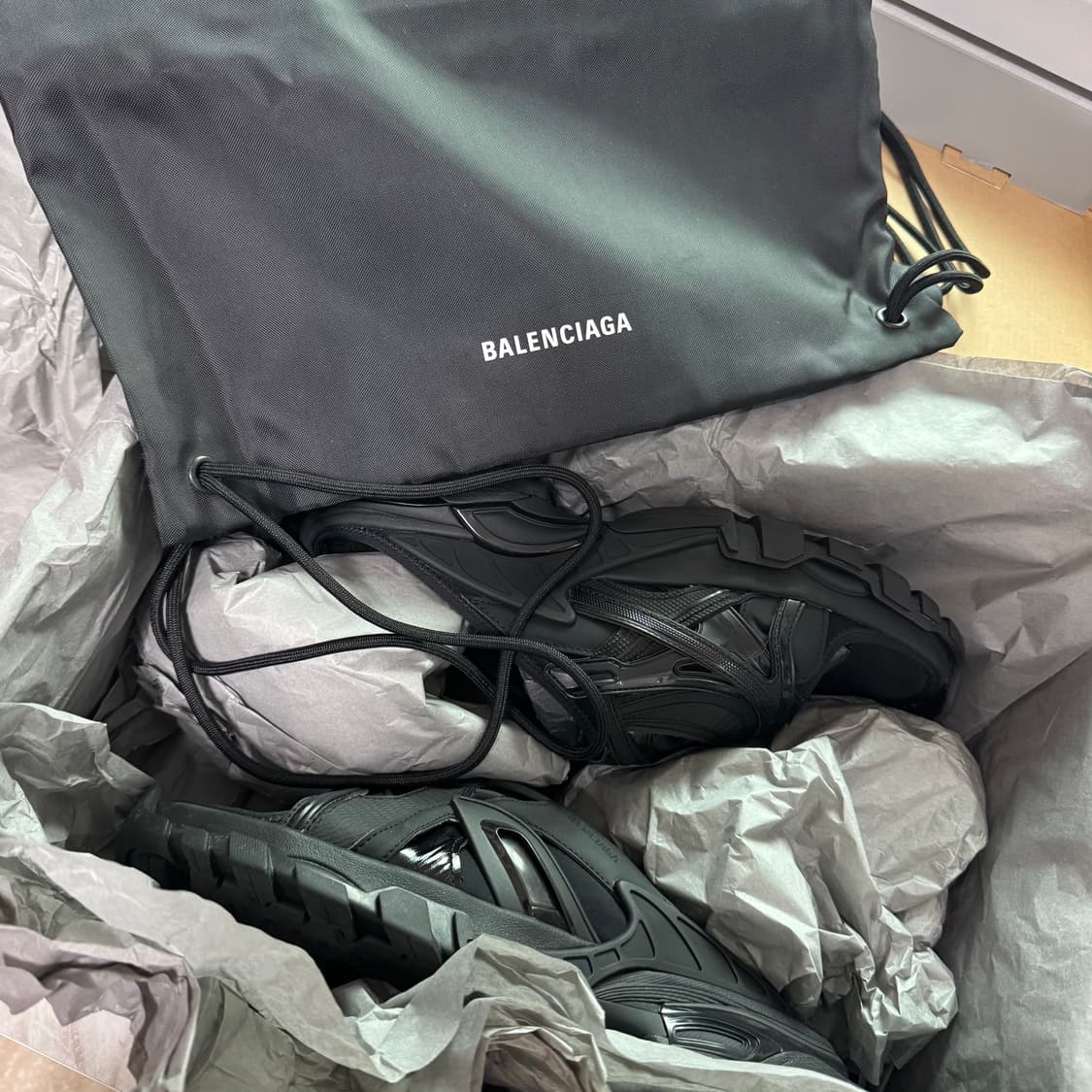 [43] 발렌시아가 트랙 슬라이드 블랙 상품이미지8