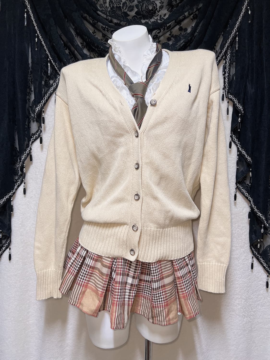 이스트보이 베이지 가디건 코갸루 라떼 로걀 로맨틱 러블리 핀터 스쿨룩 상품이미지5