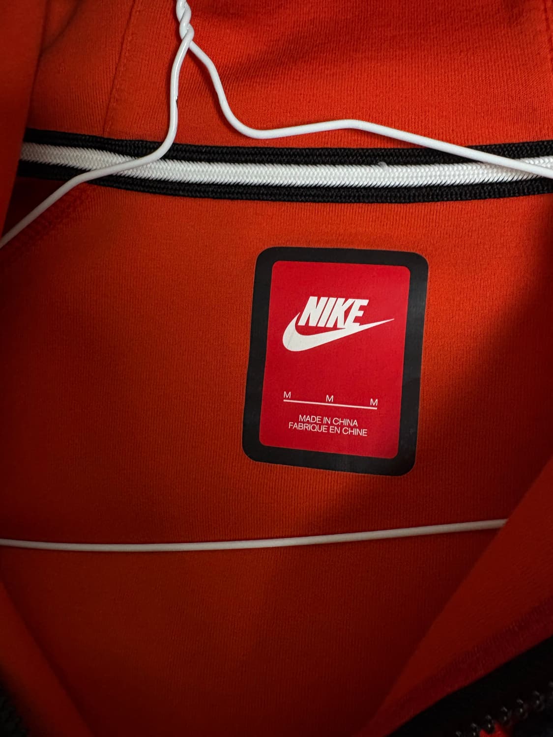 나이키 테크팩 레드 M 상품이미지4