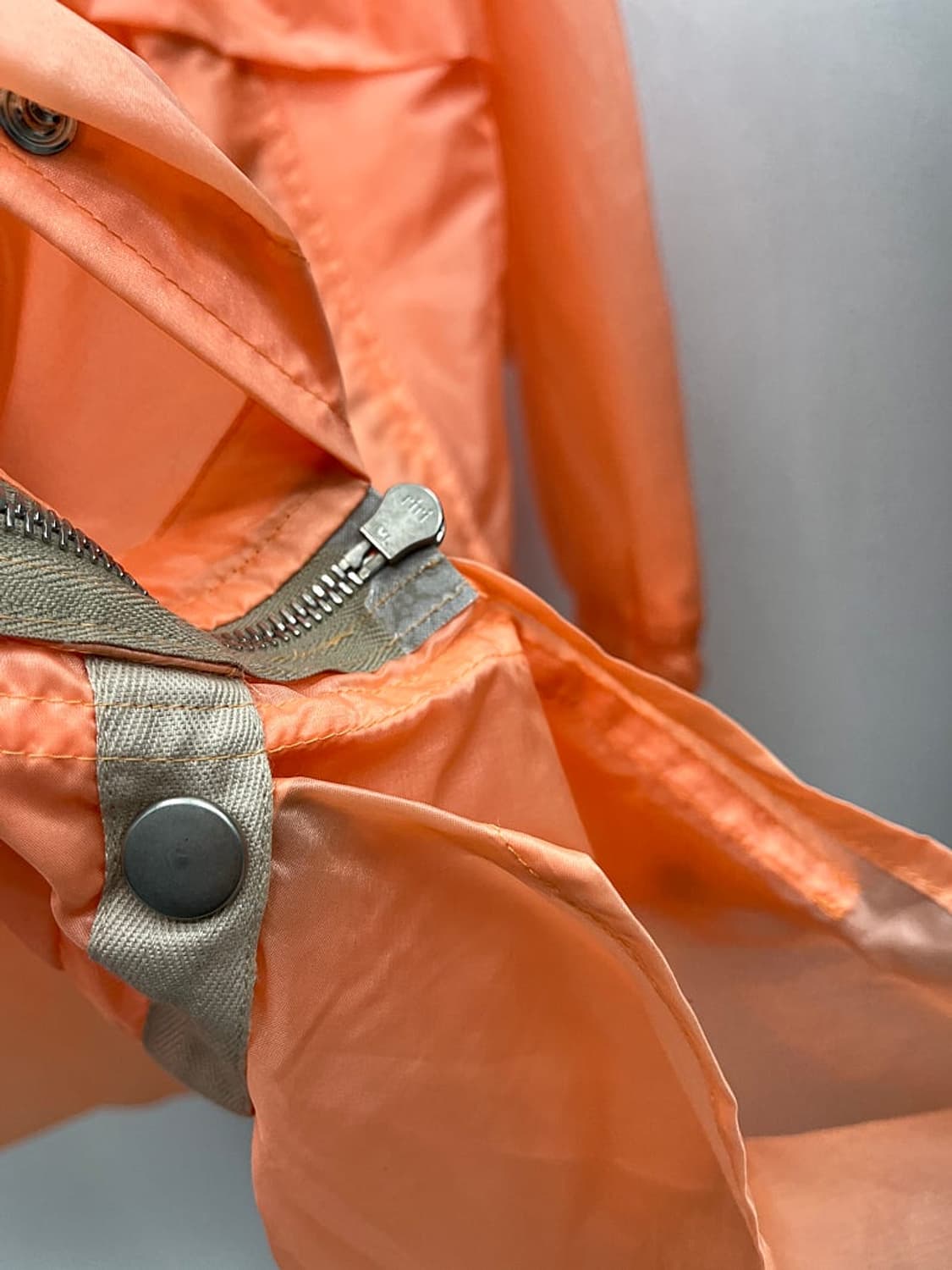 95-100) 드리스반노튼 오버 맥 레인코트 상품이미지8