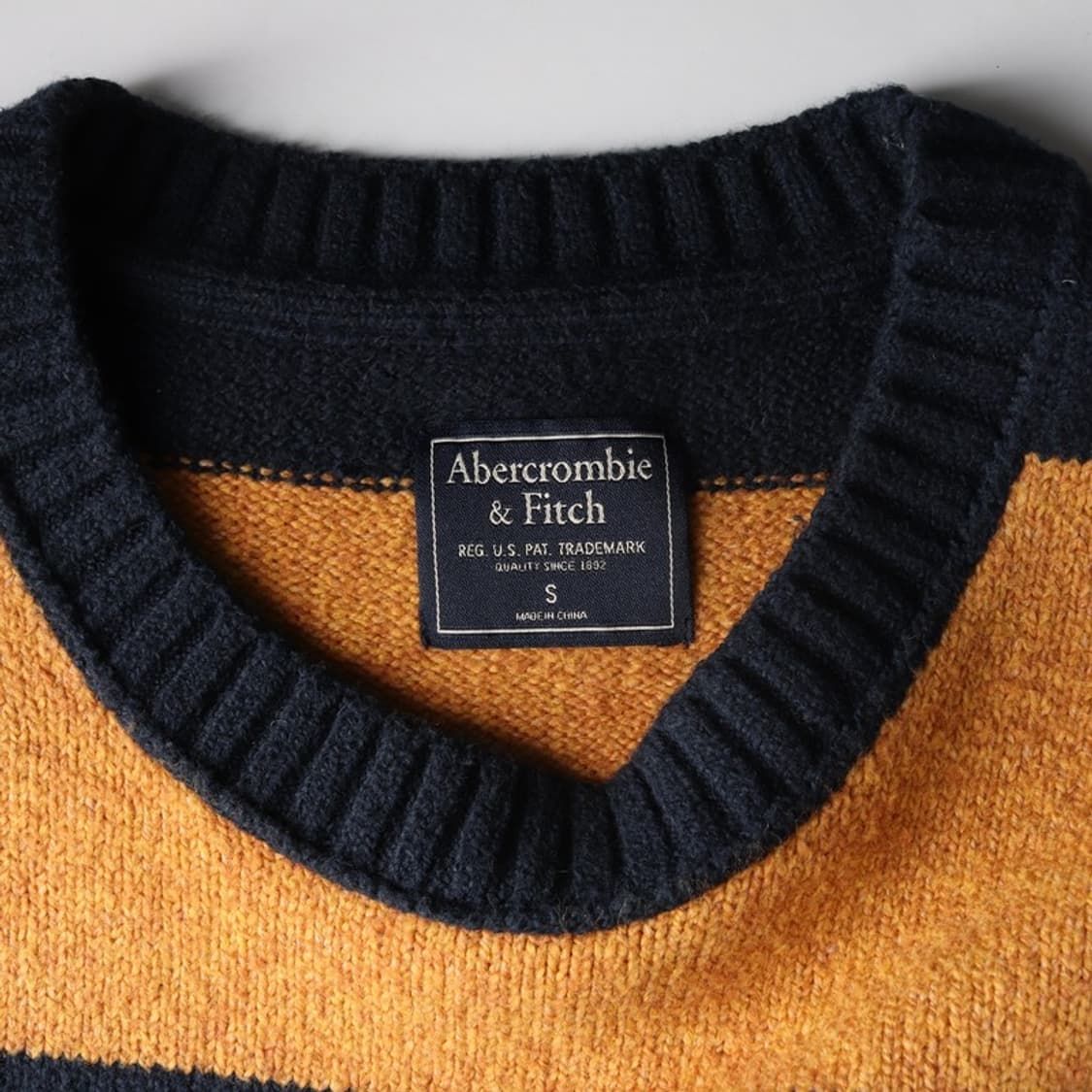 아베크롬비 스트라이프 라운드넥 니트 S 상품이미지5