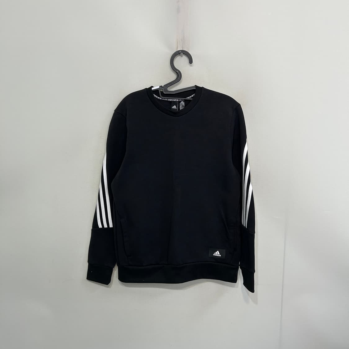 아디다스 여성 사이드라인 맨투맨 블랙 상품이미지1