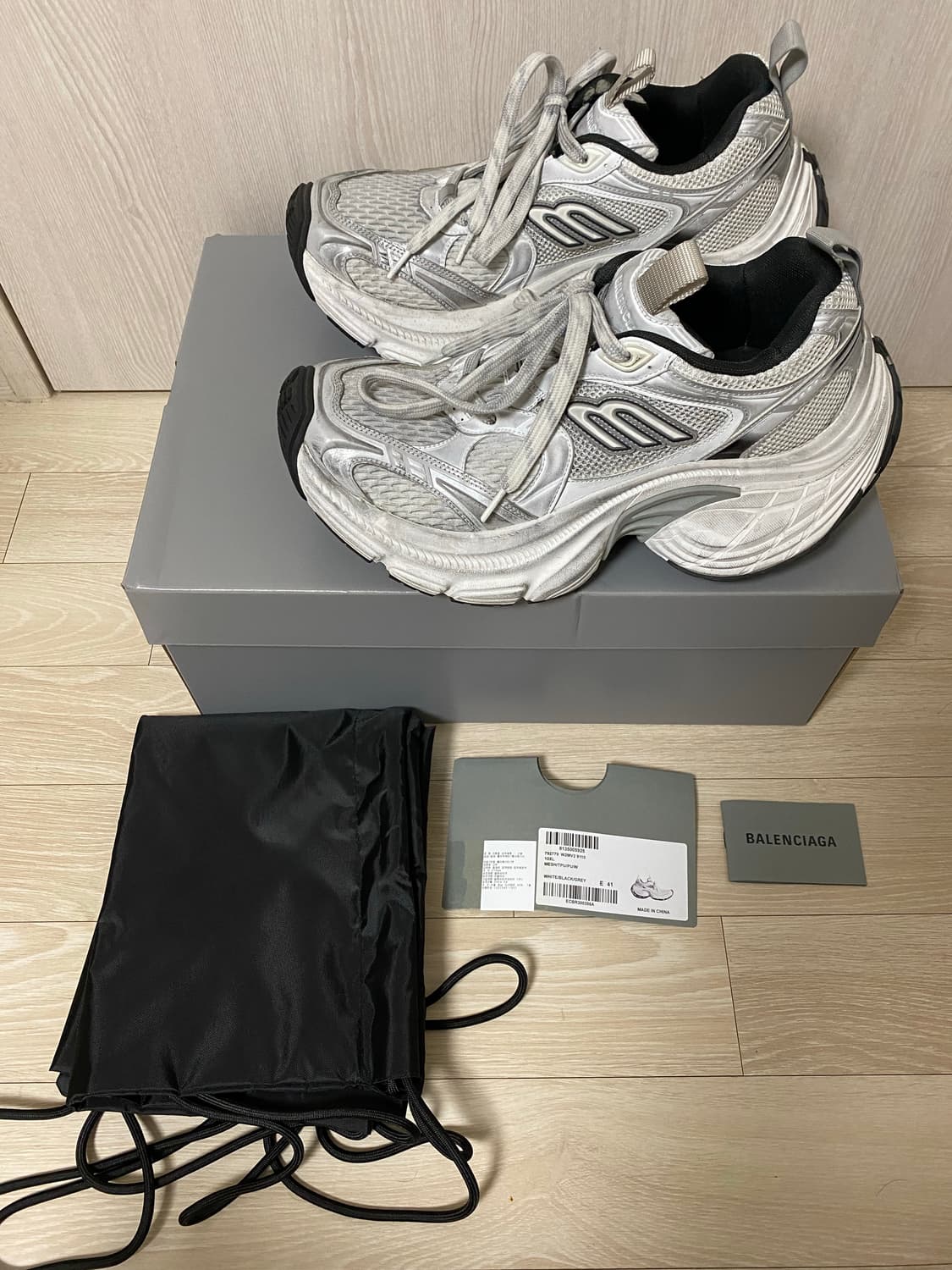 (41)발렌시아가 10xl 화이트41사이즈 상품이미지2