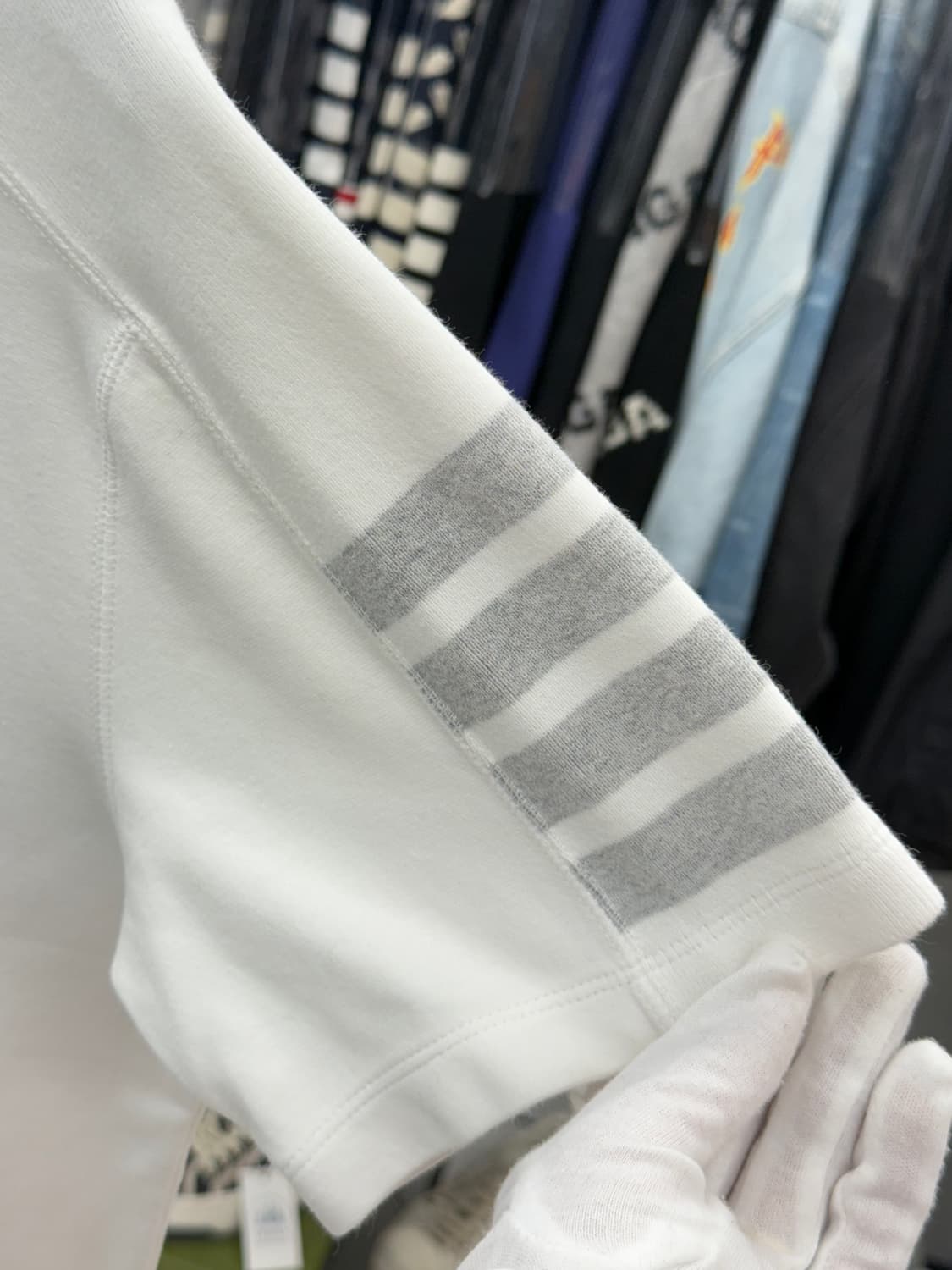 [2] 톰브라운 사선완장 코튼 반팔티 상품이미지4