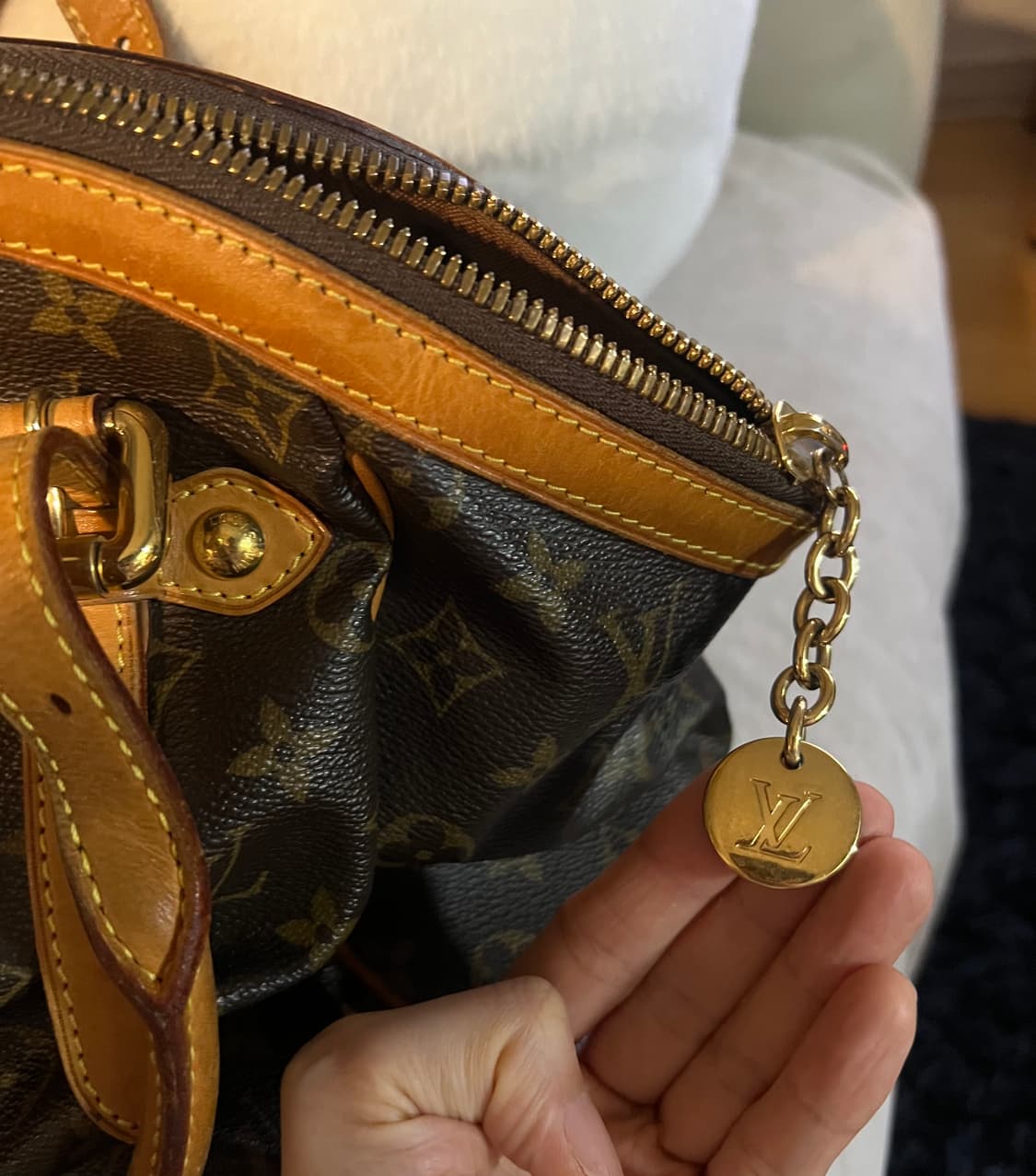 정품 루이비통 티볼리 GM 상품이미지5