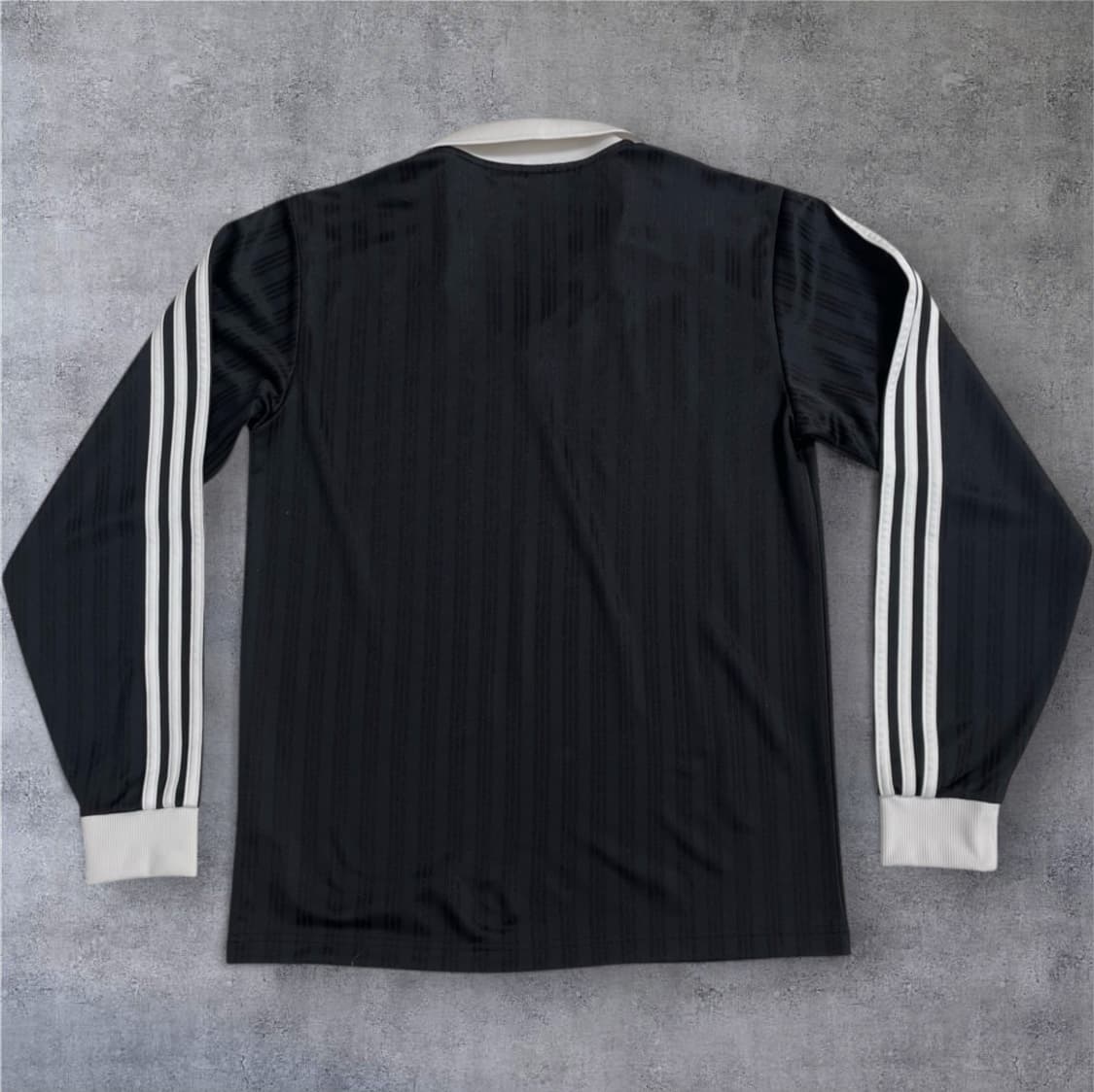 아디다스 adidas 블랙 아디컬러 피케 풋볼 긴팔 티셔츠 XS(85) 상품이미지5