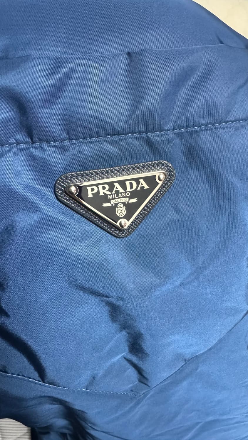 프라다 리나일론 경량 셔츠 상품이미지2