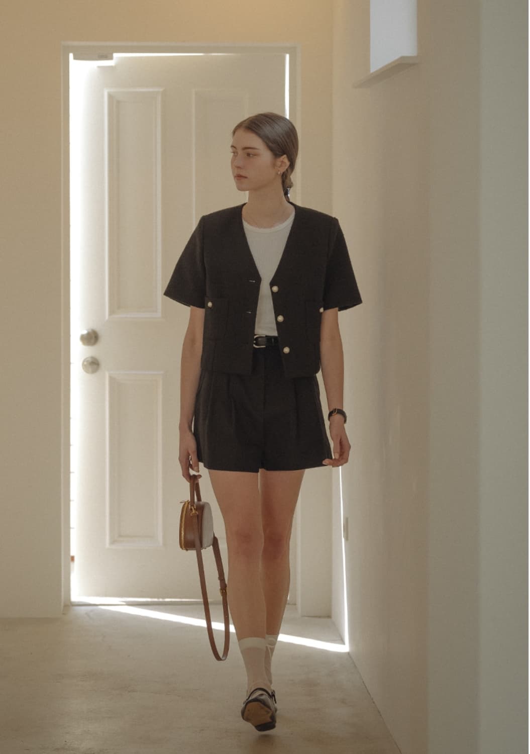 (24ss) 틸아이다이 카라리스 진주버튼 트위드 반팔자켓 블랙 (S) 상품이미지2