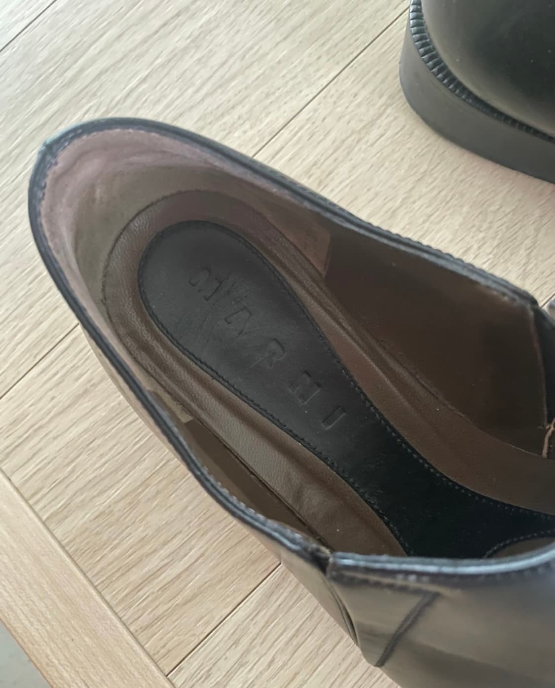 마르니 여성 블랙 스터드 로퍼 36사이즈 상품이미지2