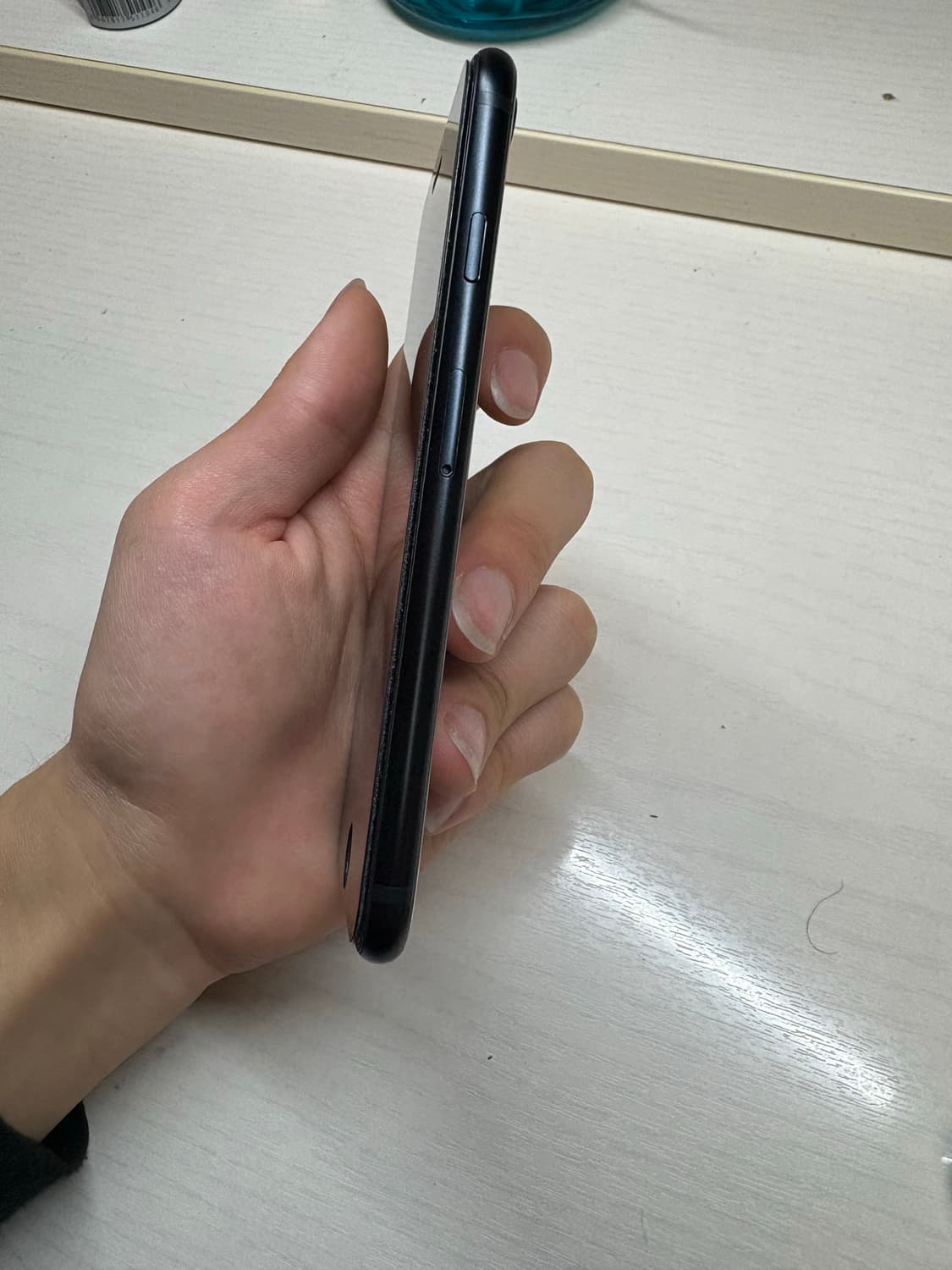 아이폰 se 3 상품이미지7