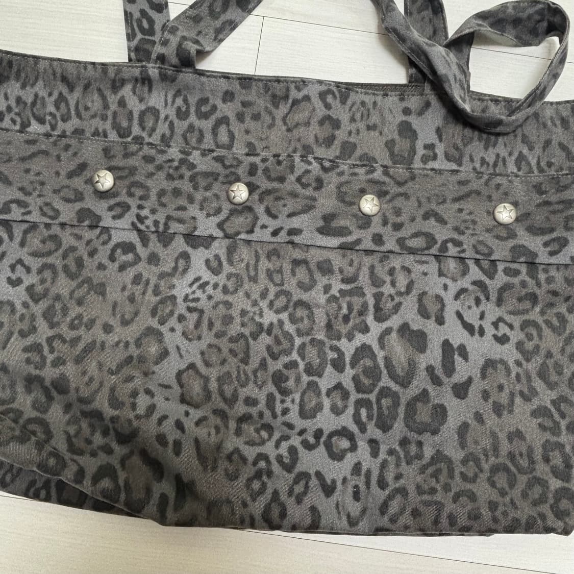 무료배송)러브컴플렉스 챠콜 레오파드 스타 스냅백 갸루 숄더백 상품이미지4