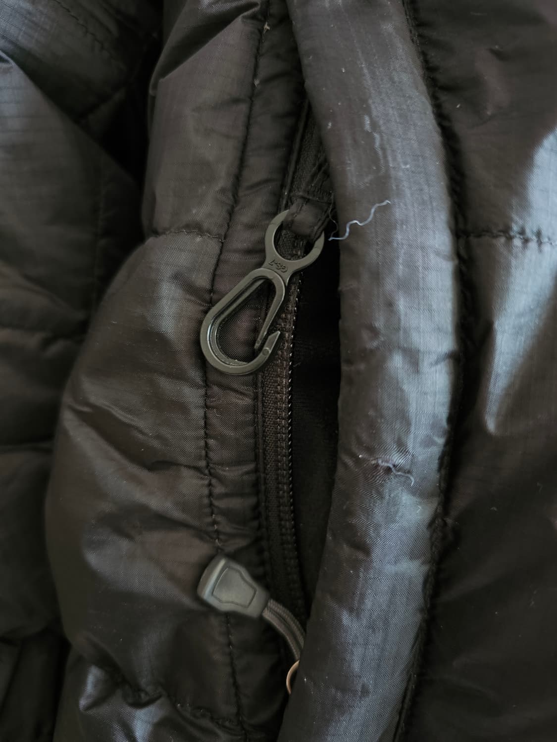 마운틴하드웨어 에어쉴드 구스 다운 블랙 S 상품이미지5